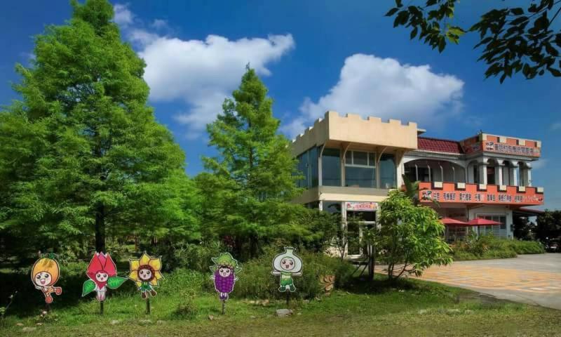 Fairy Story Village Farm B&B Дуншань Екстер'єр фото
